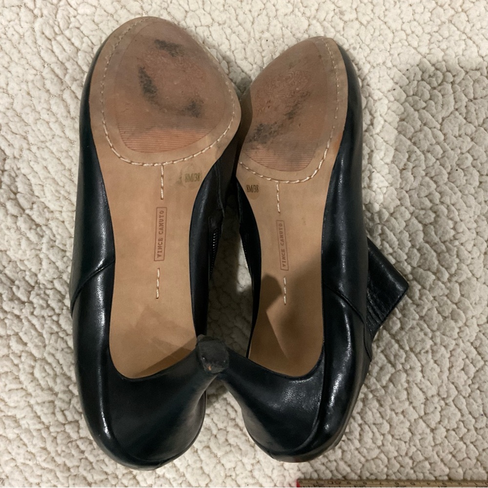 Vince Camuto Black Leather Pointed-Toe Ankle Booties - Picture 5 of 8